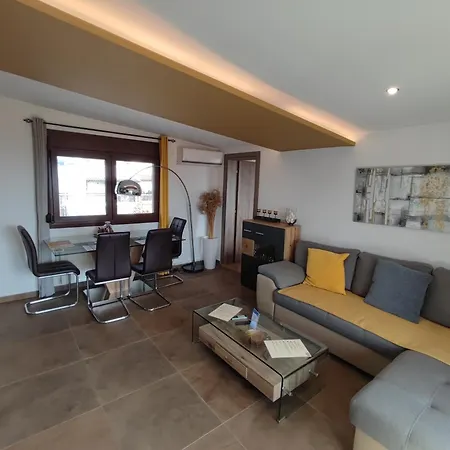 Theasis Luxury Panoramic Penthouse *
