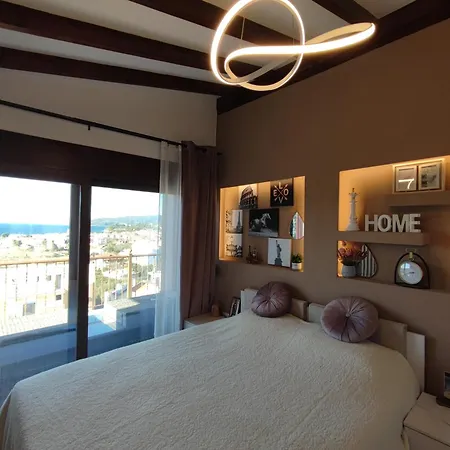 Theasis Luxury Panoramic Penthouse Апартаменты *