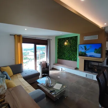 Апартаменты Theasis Luxury Panoramic Penthouse Неос-Мармарас
