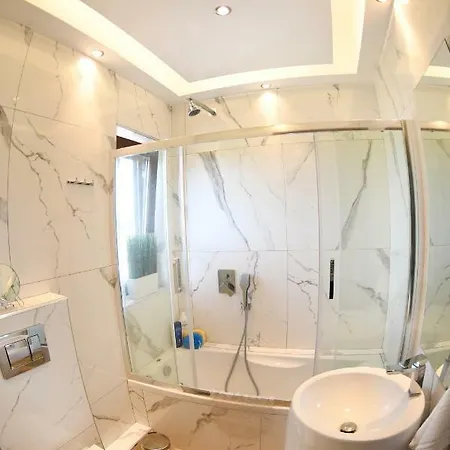 Theasis Luxury Panoramic Penthouse Апартаменты
