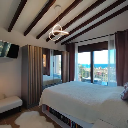 Theasis Luxury Panoramic Penthouse Апартаменты *